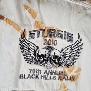 Sturgis Sleeveless Button Down